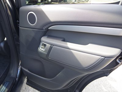 2025 LAND Rover DISCOVERY — миниатюра 41