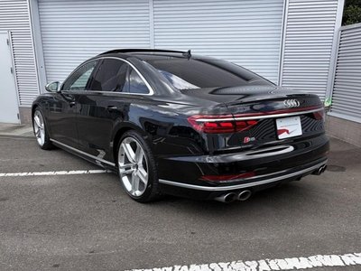 صورة 4 لـ 2021 AUDI S8