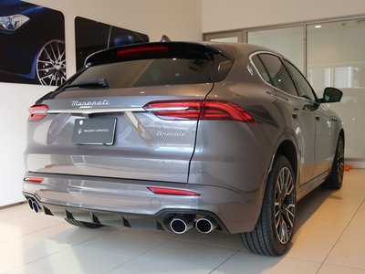 صورة 9 لـ 2023 Maserati GRECALE