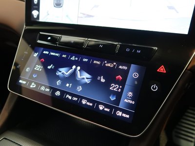 صورة 28 لـ 2023 Maserati GRECALE