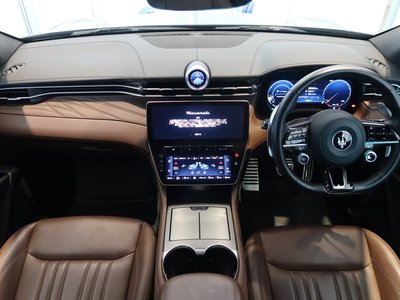 صورة 3 لـ 2023 Maserati GRECALE