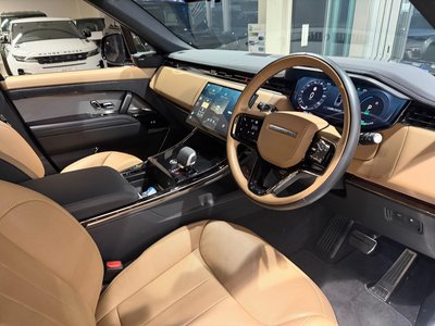2025 LAND Rover RANGE ROVER SPORT photo 13