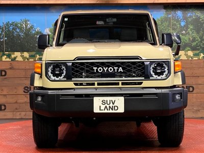 2025 Toyota LAND CRUISER 70 photo 13
