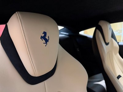 2021 Ferrari ROMA 照片 24