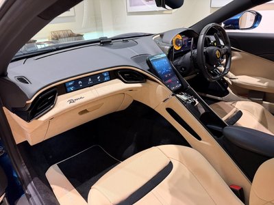 2021 Ferrari ROMA 照片 16