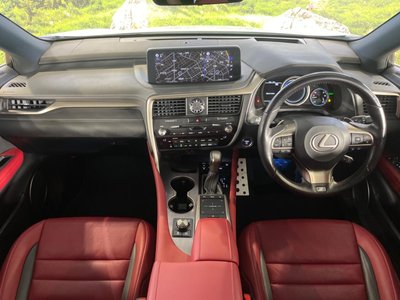 2020 Lexus RX photo 3