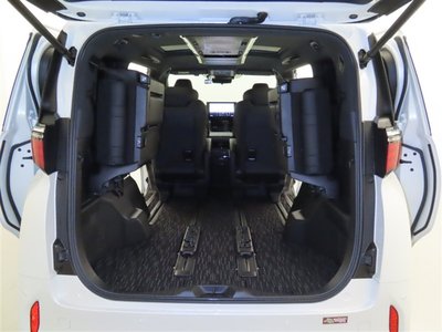 2023 Toyota ALPHARD — фото 34