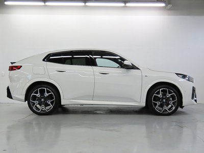 صورة 8 لـ 2025 BMW X2