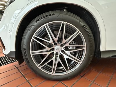 2025 Mercedes-BENZ GLC AMG 照片 11