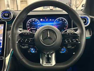 2025 Mercedes-BENZ GLC AMG thumbnail 41