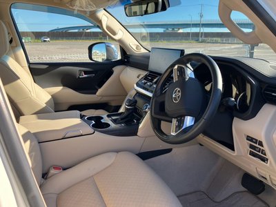 2024 Toyota LAND CRUISER 300 缩略图 9