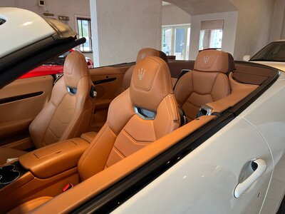 2015 Maserati GRANCABRIO — фото 7