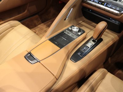 2023 Lexus LC CONVERTIBLE thumbnail 28