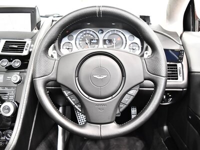 صورة 13 لـ 2010 Aston Martin DBS VOLANTE