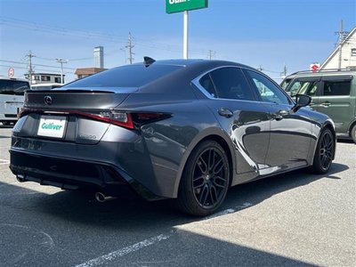 2021 Lexus IS thumbnail 41