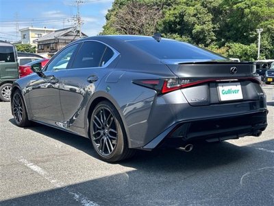 2021 Lexus IS thumbnail 39