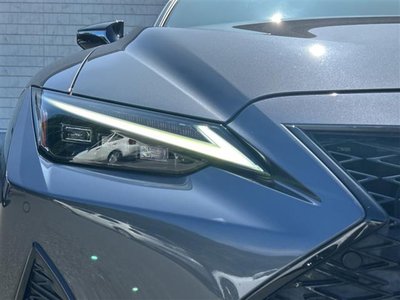 2021 Lexus IS thumbnail 31