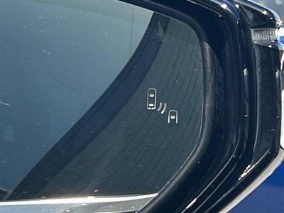 2021 Lexus IS thumbnail 33