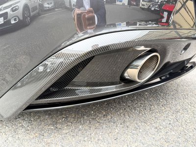 صورة مصغرة 35 لـ 2015 Aston Martin VANQUISH