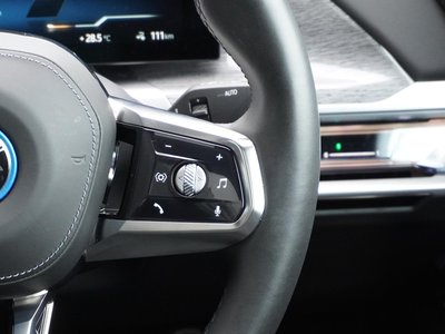 2025 BMW I7 photo 12