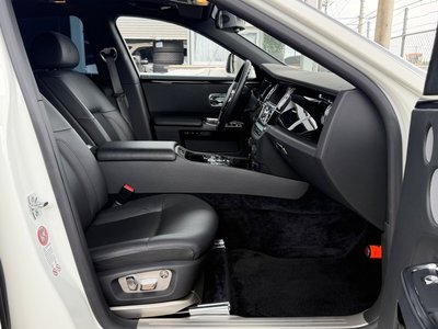 صورة 37 لـ 2012 ROLLS-ROYCE GHOST