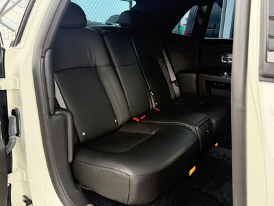 صورة 48 لـ 2012 ROLLS-ROYCE GHOST