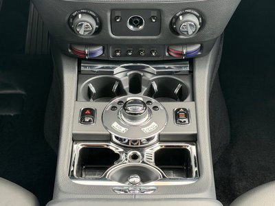 صورة 30 لـ 2012 ROLLS-ROYCE GHOST