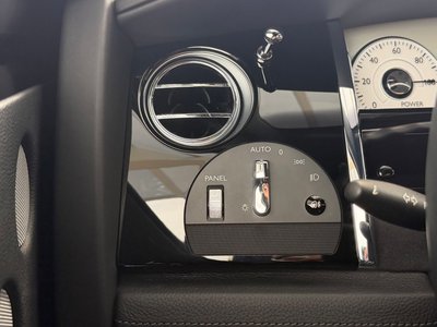 صورة 25 لـ 2012 ROLLS-ROYCE GHOST