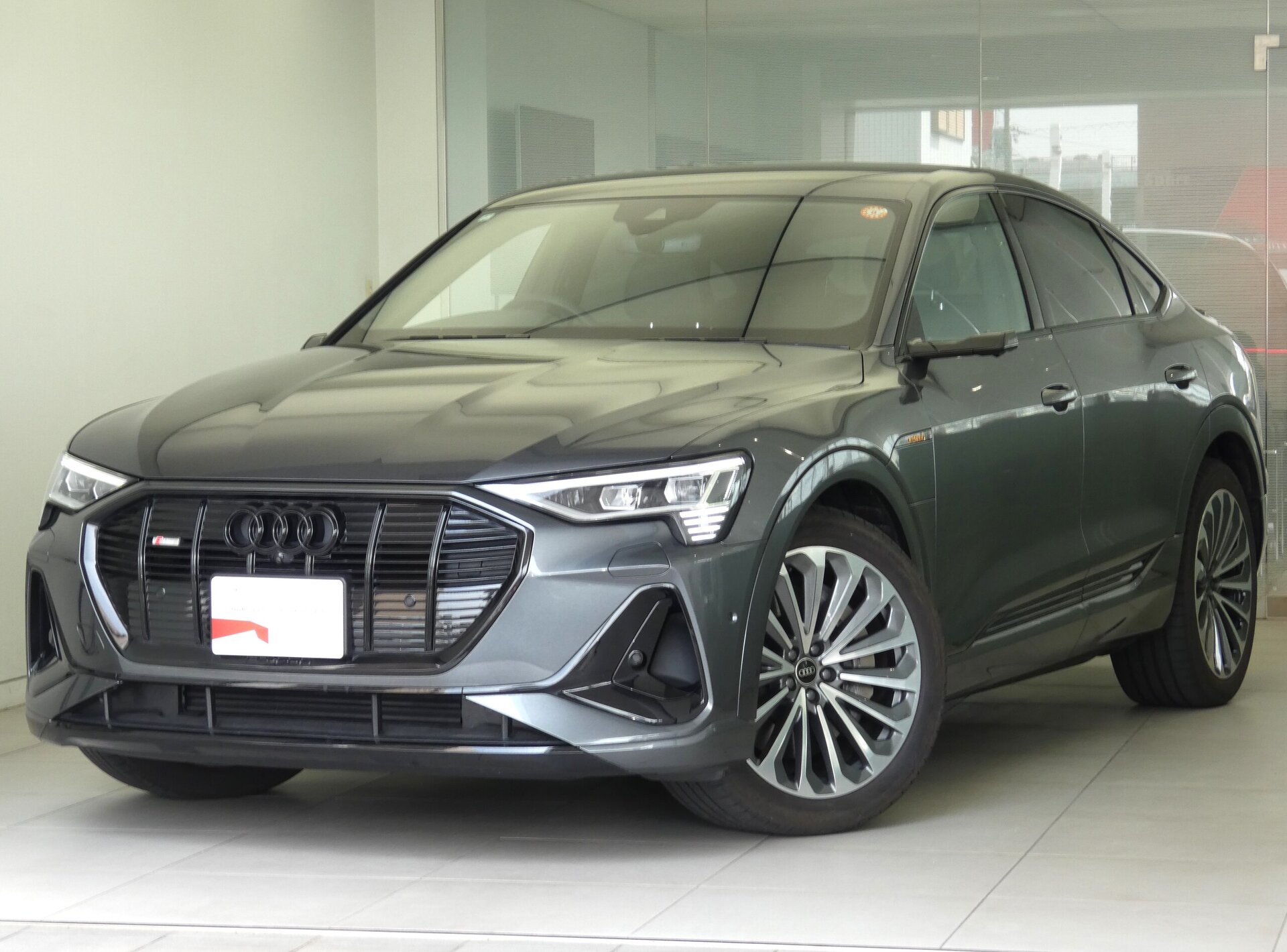 صورة 1 لـ 2023 AUDI E-TRON SPORTBACK