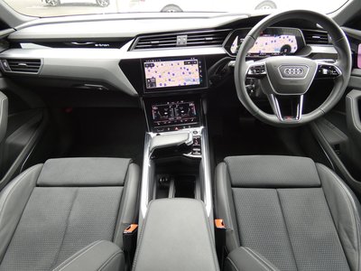 2023 AUDI E-TRON SPORTBACK 照片 24