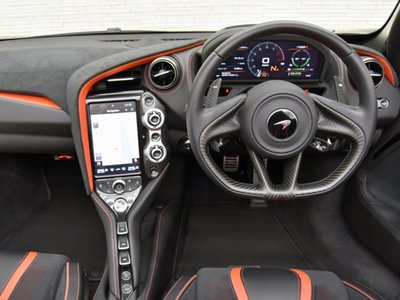 صورة 11 لـ 2021 Mclaren 720S SPIDER