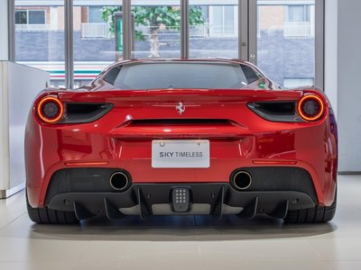 2017 Ferrari 488 GTB 照片 9
