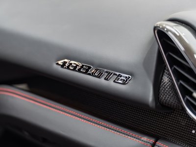 2017 Ferrari 488 GTB — миниатюра 19