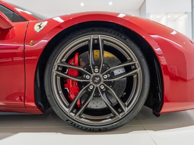 2017 Ferrari 488 GTB 照片 5