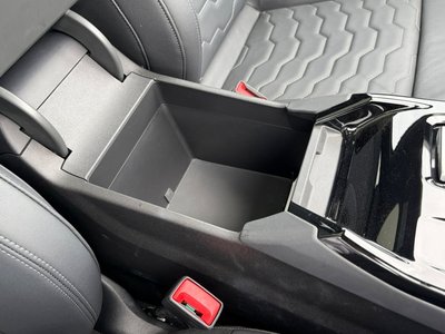 صورة 35 لـ 2025 AUDI A6 AVANT E-TRON