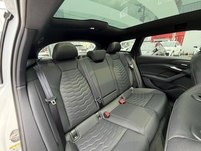 صورة 49 لـ 2025 AUDI A6 AVANT E-TRON