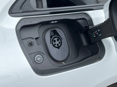 صورة 59 لـ 2025 AUDI A6 AVANT E-TRON