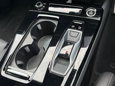 صورة 33 لـ 2025 AUDI A6 AVANT E-TRON