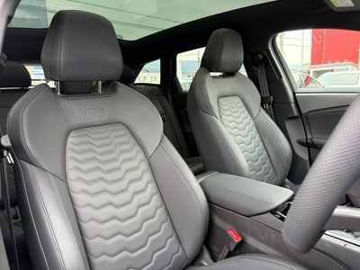صورة 16 لـ 2025 AUDI A6 AVANT E-TRON