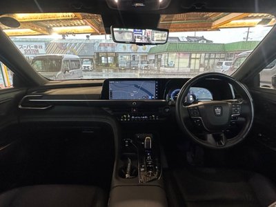 2024 Toyota CROWN SPORT photo 8
