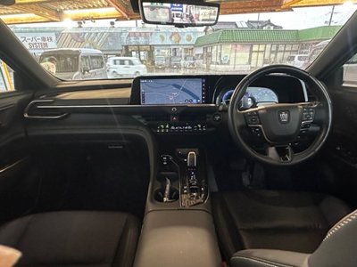 2024 Toyota CROWN SPORT photo 7