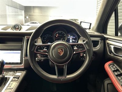 2015 Porsche MACAN — фото 17