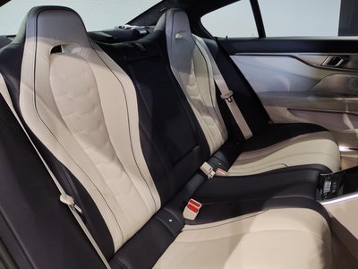 2021 BMW 8 SERIES GRAN COUPE thumbnail 37