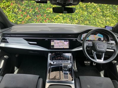 2021 AUDI Q8 照片 11