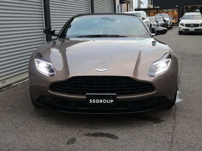 2023 Aston Martin DB11 VOLANTE — фото 6