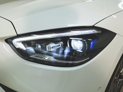 2024 Mercedes-BENZ C-CLASS photo 3