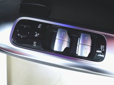 2024 Mercedes-BENZ C-CLASS thumbnail 20