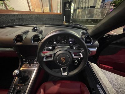 2023 Porsche 718 缩略图 18