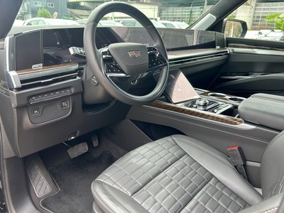 صورة مصغرة 22 لـ 2025 Cadillac ESCALADE