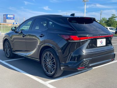 صورة مصغرة 68 لـ 2023 Lexus RX